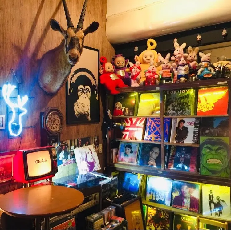 摩德動物美式餐館音樂酒吧