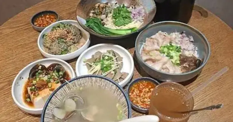 2024米其林新中式麵店！台中VARMT發楞吃，台中西區米其林推薦。