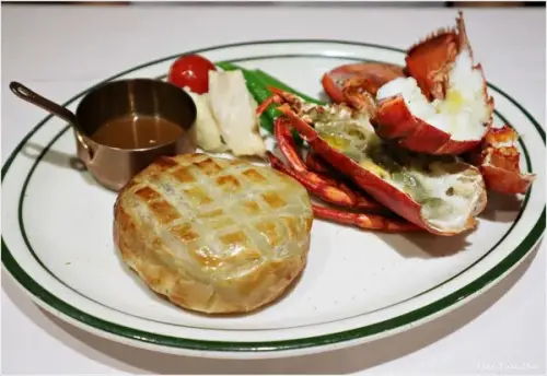 [台北大安]雅室牛排 仁愛圓環店|招牌海陸：蒸烤加拿大活龍蝦及雅室新威靈頓牛排