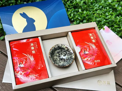 【中秋送禮推薦】芳茲滴雞精開箱｜中秋送禮不要月餅，送爸爸滿滿心意的中秋禮盒