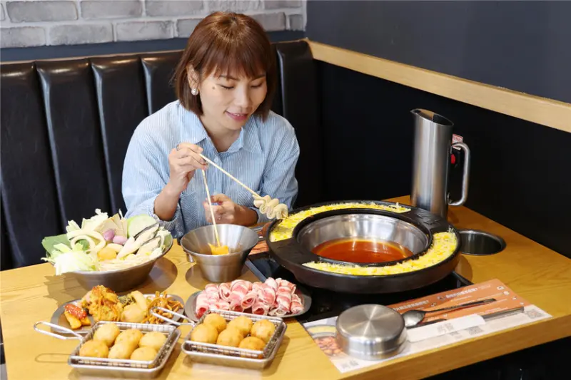 兩餐韓國年糕火鍋吃到飽(台南店)