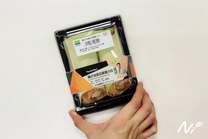 [全家Family Mart]韓式泡菜豆腐握沙拉 #葷食 #含豬肉火腿