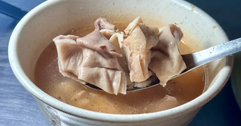 萬華傳奇老店！龍山寺站50年獨家口味豬肚湯，必吃豬舌黑白切。