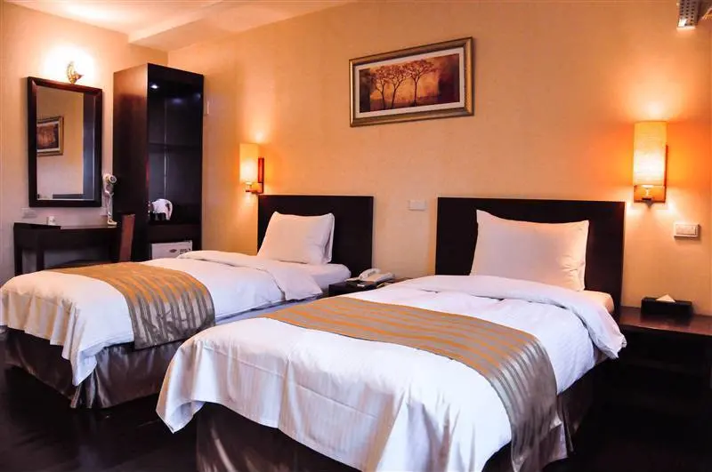 九閣商旅 (新北市旅館242號)