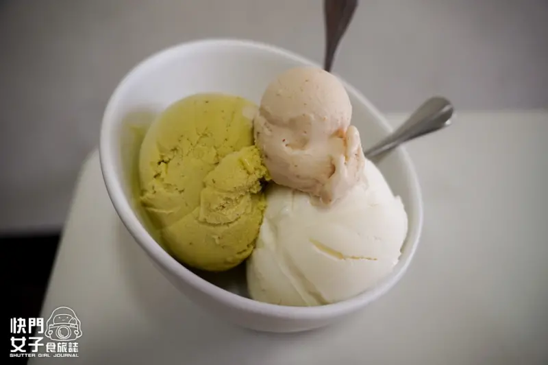 【南投 集集鎮】Scoop 冰淇淋店x清爽不甜膩霜淇淋x超濃郁招牌山蕉x清甜龍眼蜂蜜