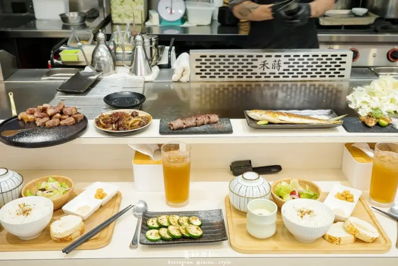 禾蒔鉄板料理｜台中西屯區高級鐵板燒｜這絕對是我吃過以平實價格、享受高級食材的台中聚餐好選擇！必點櫻桃鴨胸、剝皮辣椒牛肉捲、牛筋燒等