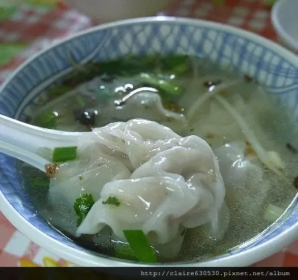 {新竹芎林} 榕樹下麵館，一早居然吃臭豆腐