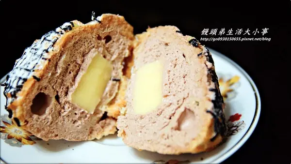 【羊角圈圈點心坊】來品嚐爆漿的日式鮮奶冰淇淋泡芙                
      