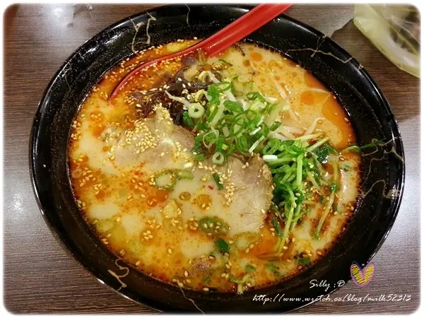 [美食] 新竹-三訪大河拉麵♥會流淚的地獄拉麵*