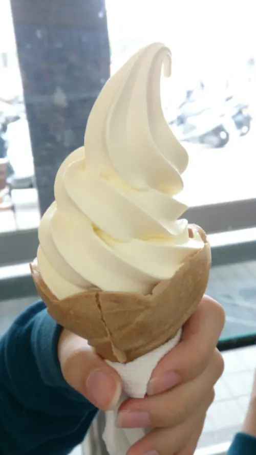 食ｉｎ中壢。什麼？全家也有霜淇淋！【全家霜淇淋】