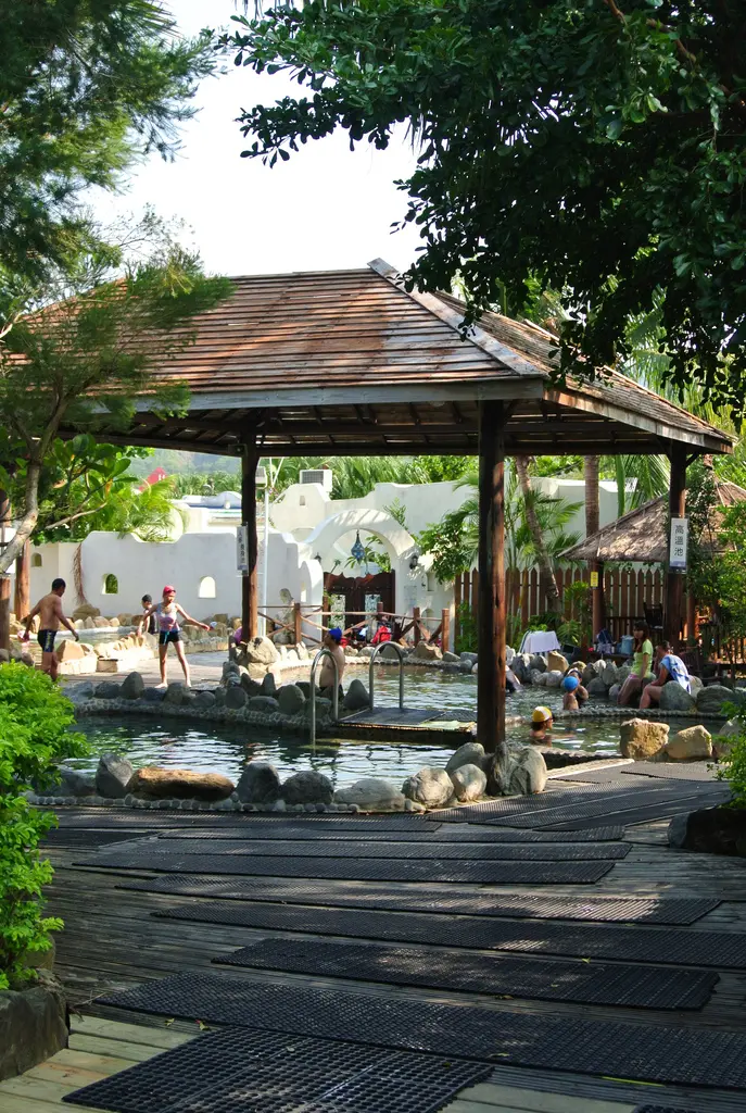 屏東 牡丹鄉四重溪。戀戀茴香溫泉會館-天冷來泡美人湯