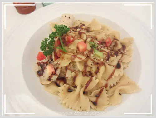 『呷』「捷運中山站」AL  DENTE可自由搭配醬汁與麵條的義大利麵專門店