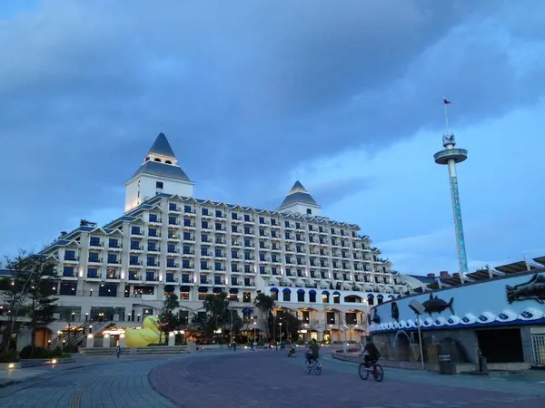 淡水。阿基師觀海茶樓