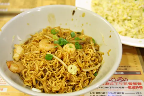 ［大安區］：香港庶民美食☆波記茶餐廳