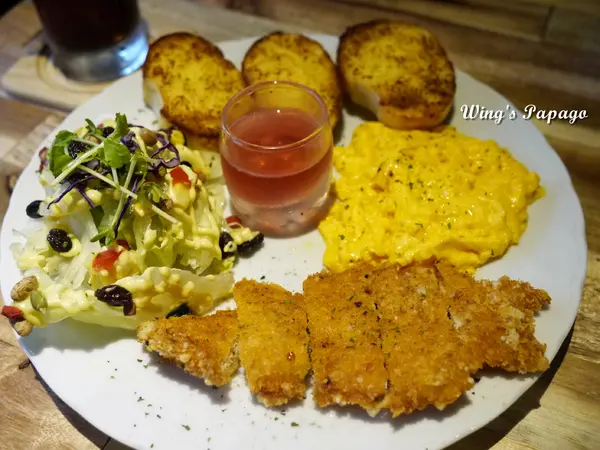 美味早午餐。奈野咖啡2店【巴和奈野 illy Cafe】                
      