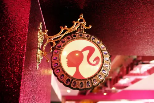 【台北】全球首間芭比主題餐廳~ Barbie cafe