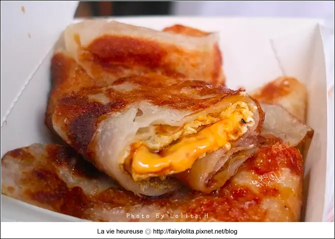 《北市大安區♥食記》BOX 巴克斯韭菜盒子。香酥有咬勁，到位的起士蛋餅真是好吃！