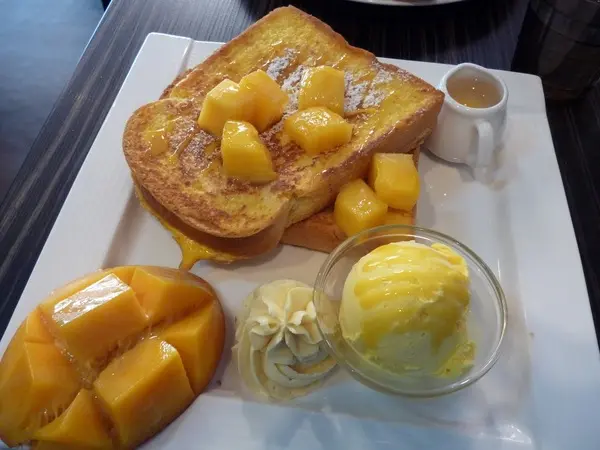 跟著鯊魚咬土司--鯊魚咬土司撫順店初体驗