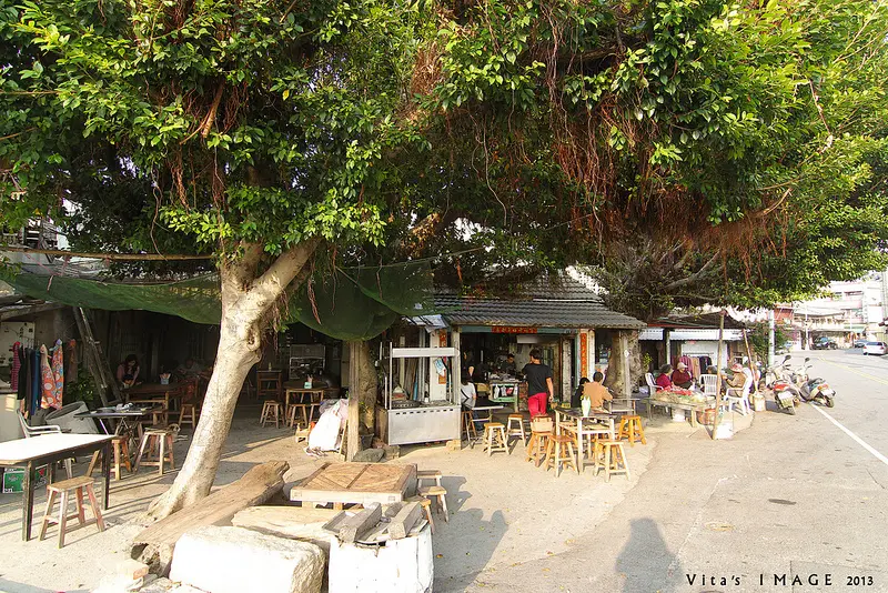 【彰化。芳苑】巷子隱藏版美食，大樹下蚵嗲