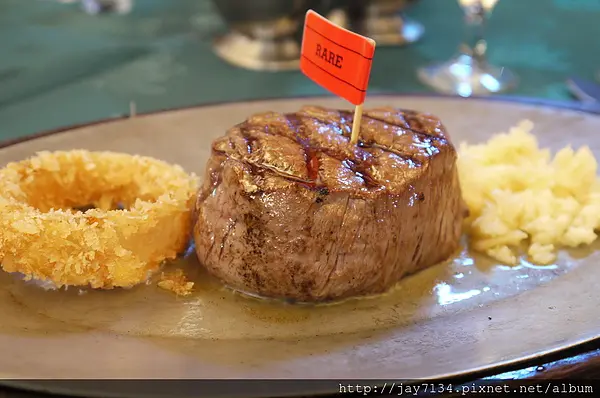（台北中山區）亞里士餐廳 頂級角尖牛排