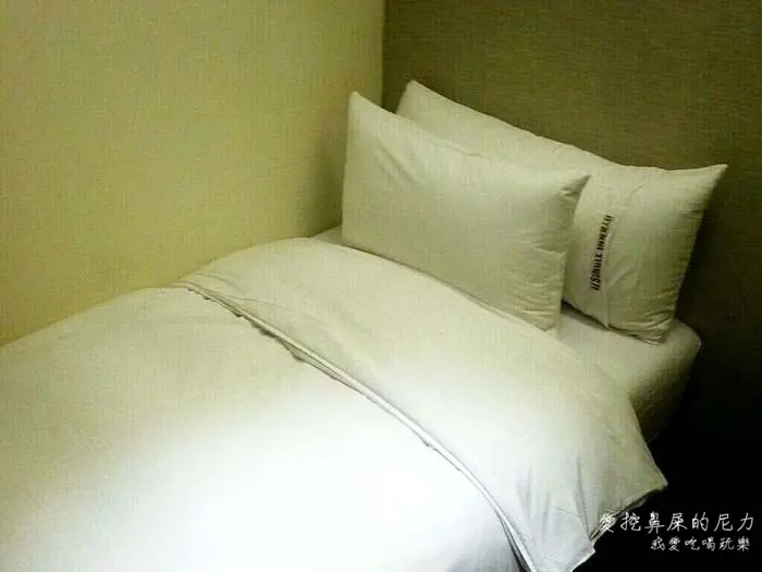 『旅遊』高雄住宿。膠囊旅館-單人房SINGLEINN