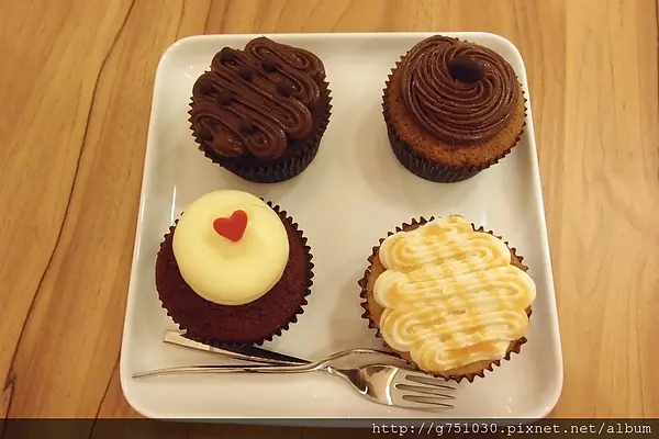 甜蜜蜜Twelve Cupcakes杯子蛋糕