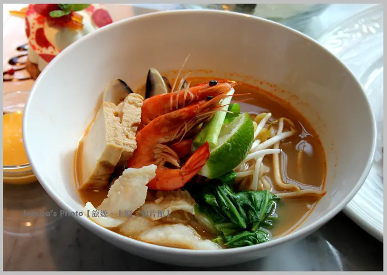 台北天母●Market Cafe味集廚房●國賓好物/沙拉、湯麵、穀飼400日牛排很推薦