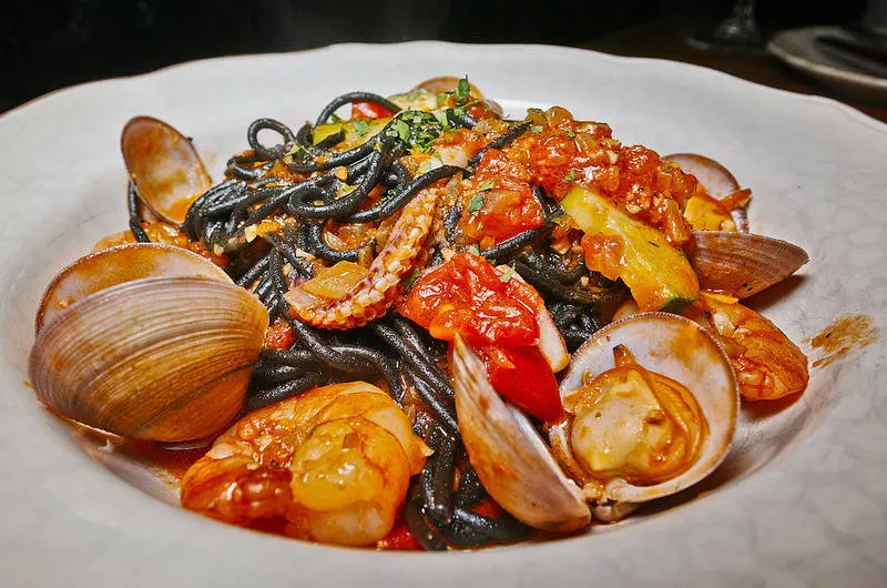 333 Restaurant & Bar, 燈光美氣氛佳食物好吃適合約會, 愛評體驗團