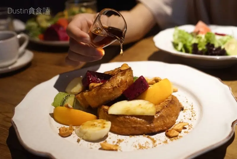 333 RESTAURANT & BAR_小巨蛋IKEA早午餐推薦！松露薯條吃到飽｜蘑菇費城牛肉三明治/鄉村楓糖法國吐司『台北松山 · 南京復興捷運』