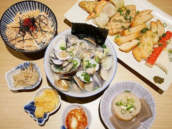 你的關東煮專賣店 - 新竹竹北日式餐點推薦，鮭魚多到炸的茶泡飯和蛤蜊疊成山的蕎麥麵都大推，日式關東煮品質就是讚，美食也能吃得健康沒負擔