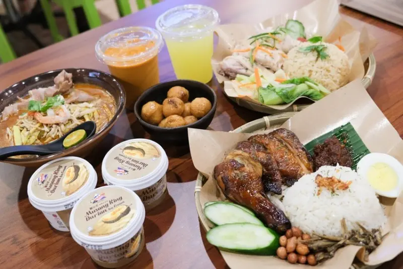 艾叻沙 | 信義威秀美食推薦 美食街 2F 海南雞飯、烤雞腿椰漿飯吃起來！