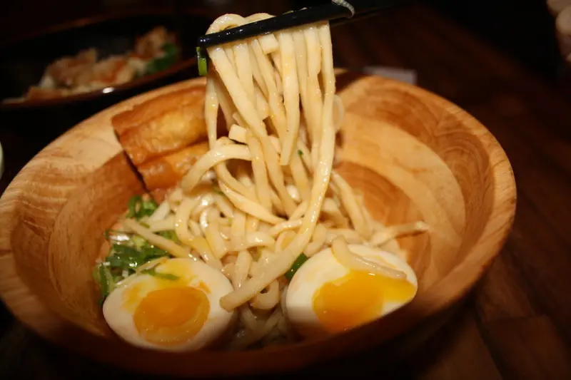 【士林區美食】大俠請留步-麻辣、滷物、燒烤和酒類應有盡有,聚餐好去處|近士林夜市的中式居酒屋@東吃東吃到處吃