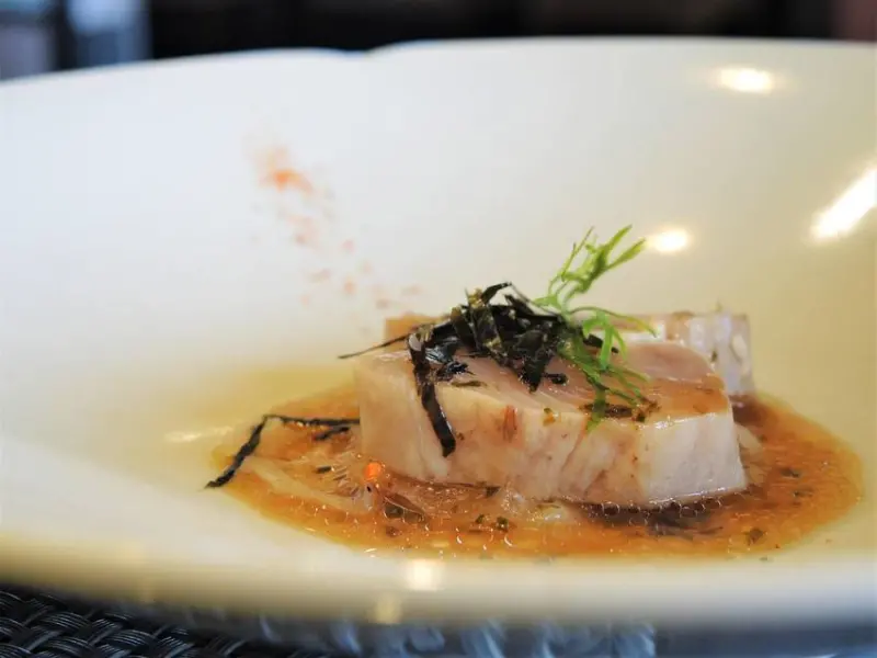 饗瘦鐵板燒｜中高等級鐵板燒四人同行一人半價！知名高級鐵板燒主廚研發特色菜單！提供商業午餐吃的飽又有品質！中高價位鐵板燒台北鐵板燒推薦、松山小巨蛋鐵板燒推薦