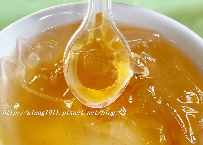 小祿ㄟ小食記 / 天然愛玉冰 / 近台鐵民族站 / 手工揉製愛玉凍_沁涼心脾何須冰~