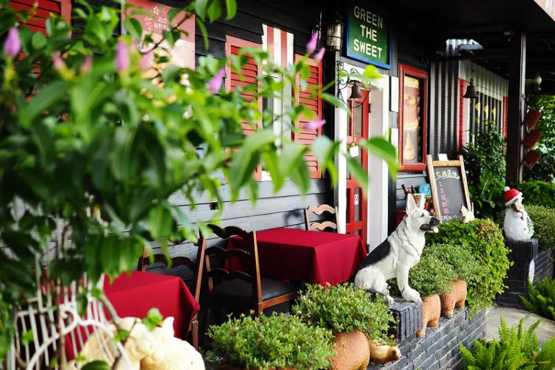 (食-高雄小港) 綠野香蹤手工甜點工作室 / 在稻田中的隱藏咖啡館