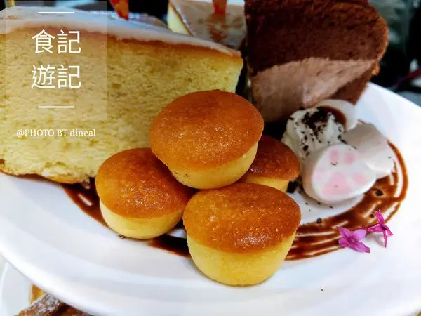 │親愛的!我們去摸鯊魚的地方吃下午茶好不好?│全國唯一可以觸摸鯊魚的大型水族館│S.T銀河系水族主題餐廳│親子/寵物友善餐廳/下午茶/複合式餐飲│新北美食推薦│