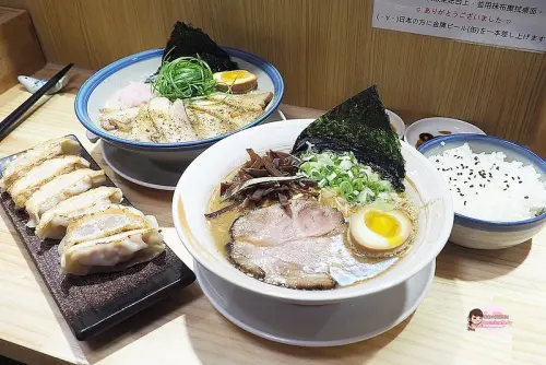 【台南│永康】麵屋青鈴│熱愛日本拉麵的極致表現～愛到自己開一家拉麵店！煎餃也好吃