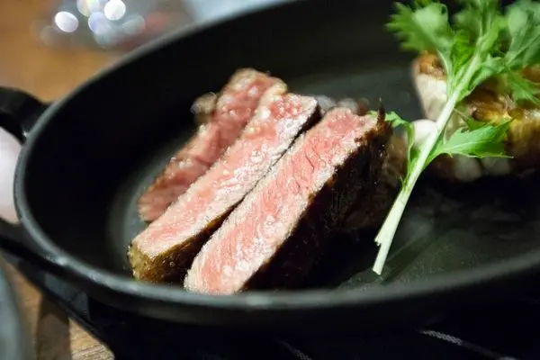 竹北LAZO藍佐牛排 - 服務專業度真的有待加強