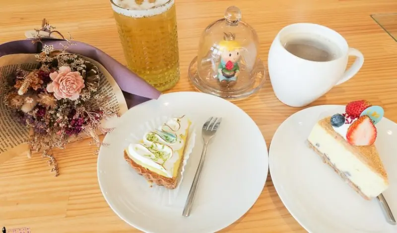 台中沙鹿拾個月 蛋糕餅乾禮物專門店 時尚風格的甜點店，大推起士系列蛋糕