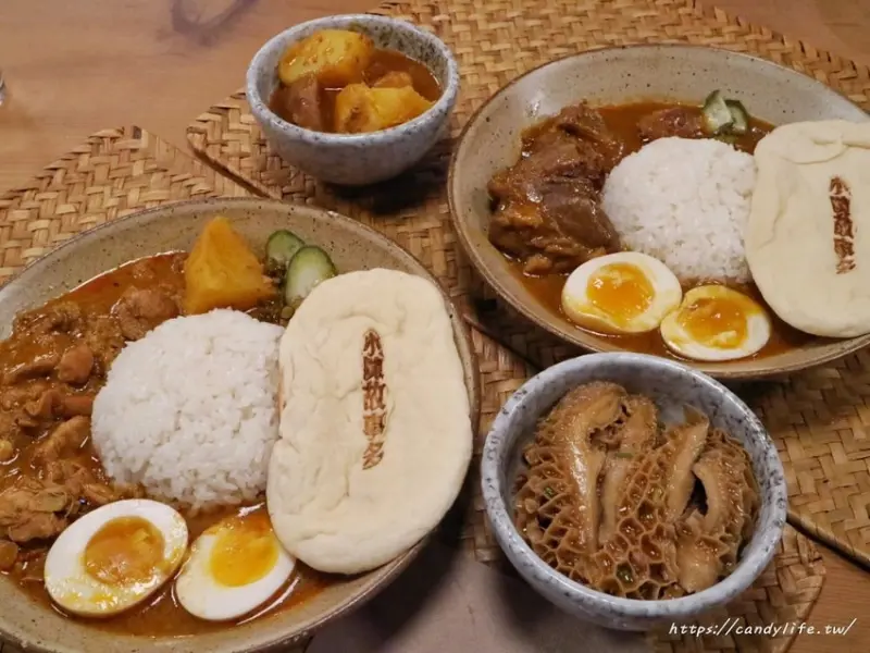 小陳故事多│台中咖哩推薦，小酒館氛圍，店內只有10人座位，老闆是型男，營業是凌晨12點半～