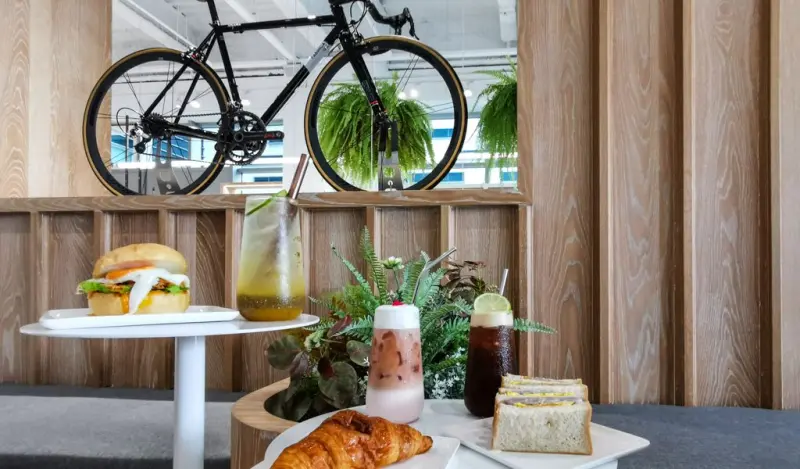 一物立方 Cubix Café & Select｜西屯區台中--隱身在辦公商業大樓的複合式餐廳，清爽明亮的用餐與購物空間，還有附設商業包廂喔！