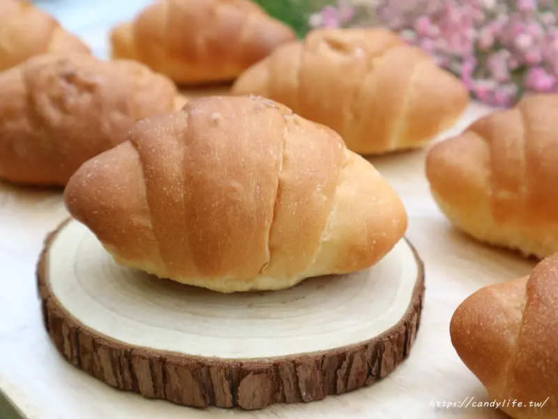 聽說好吃到會流淚的鹽可頌在這裡，沒預訂直接現場來還買不到！