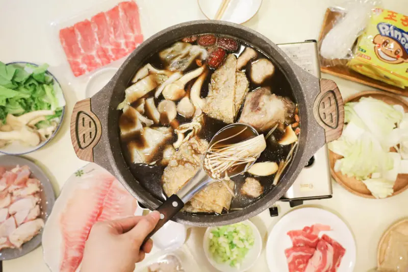 【防疫宅配推薦】安心吃鍋！岩漿火鍋海陸澎湃雙享餐，在家享美食