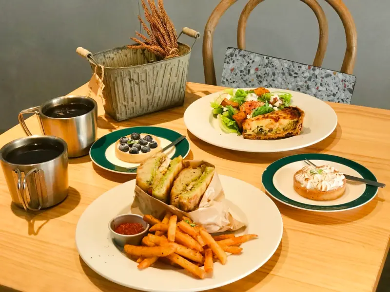 【台中‧美食】西區。DEPOT小倉庫-老宅建築澎拜超值早午餐鹹派好正點