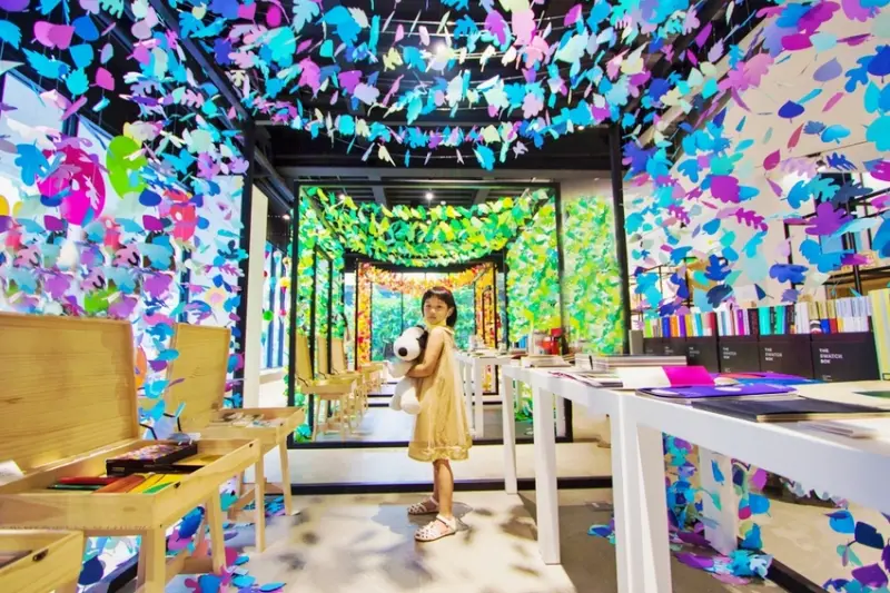 【台中親子景點】神岡景點｜紙博館紙的空間～夢幻紙藝隧道、美拍紙卷牆、親子DIY，免門票室內景點