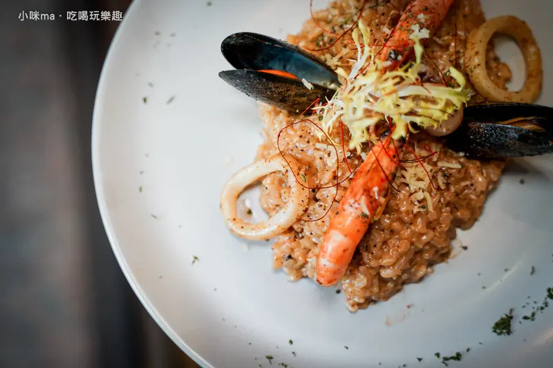 迷迭香花園Rosmarine Giardino | 隱身小巷內的悠閒秘密花園。包場服務。中山區咖啡廳推薦、中山餐酒館推薦