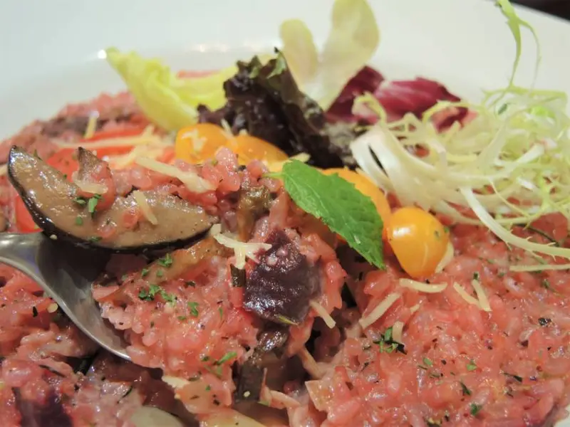 迷迭香花園｜獨特歐式料理！大推桂花蘋果豬棒腿！2020年底最優質的餐酒館！聖誕節必吃餐廳之一！台北中山餐酒館推薦