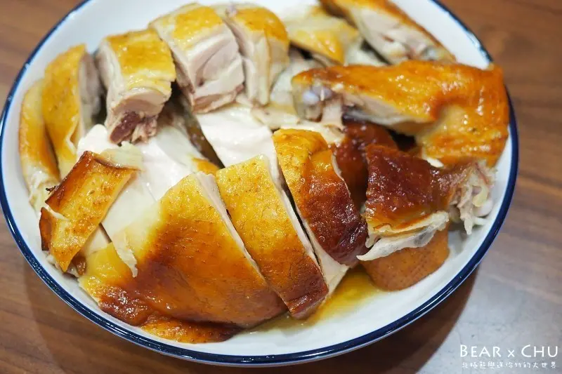 台北東門美食】元榆牧場東門店｜門市限定現切甘蔗雞、真空包蔥浪土雞腿