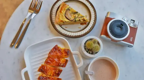 《屏東恆春》伯虎在二樓BUT WHO│文青玩墾丁之秋香樓上的手作麵包自烘咖啡店