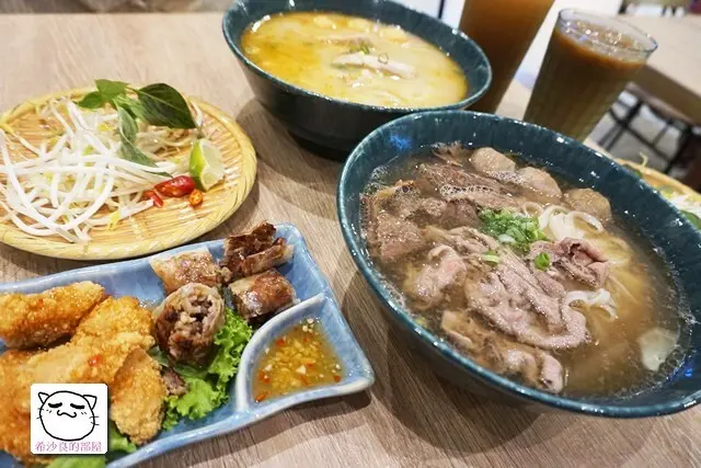 台北101／信義區美食．百貨商場美食街清爽用餐好選擇──飛機河粉